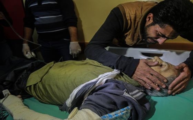  شهيد و عشرات الجرحى في غزة المحاصرة