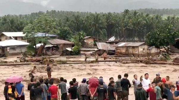 فيتنام تتأهب للإعصار تمبين بعد أن أودى بحياة 230 في الفلبين!