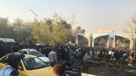 طهران: سنتصدى لمن يحاول إثارة العنف والفوضى