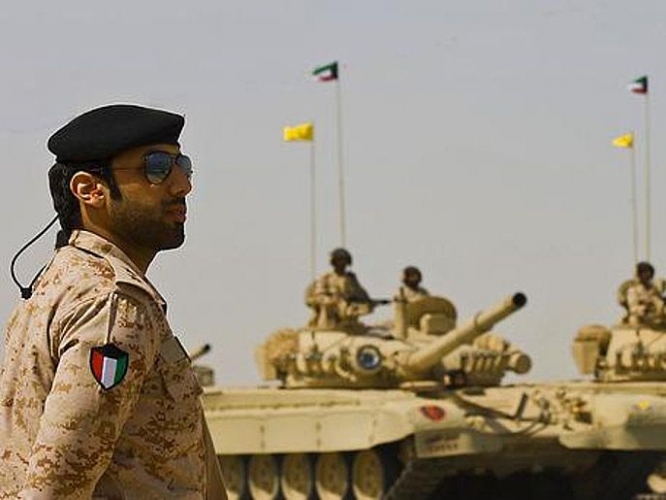 رئيس أركان الجيش الكويتي ينجو من سقوط مروحة تقله في بنغلاديش