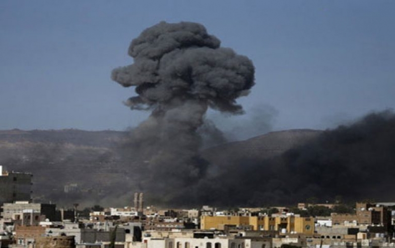مقتل وإصابة 18 يمنياً بغارات الطيران السعودي في الحديدة