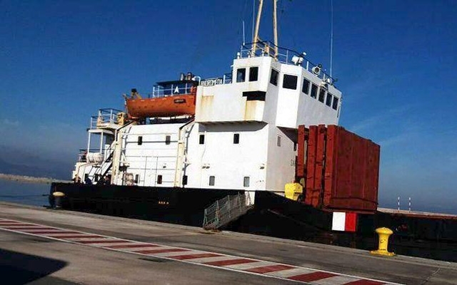 ليبيا تطالب اليونان بإطلاعها على التحقيقات حول سفينة المفجرات التركية