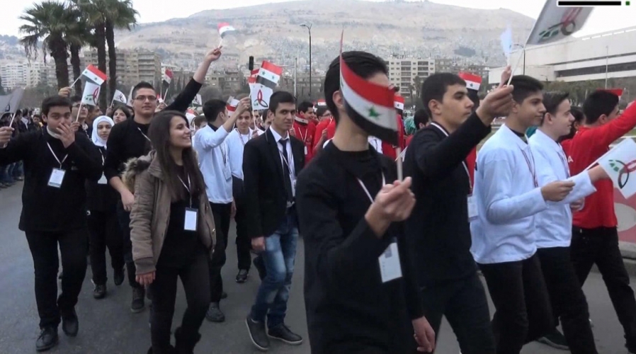 مسير كرنفالي للطلاب المشاركين في التصفيات النهائية للأولمبياد العلمي السوري