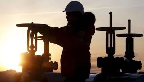 روسيا تشارك في تطوير وتأهيل حقول النفط السورية