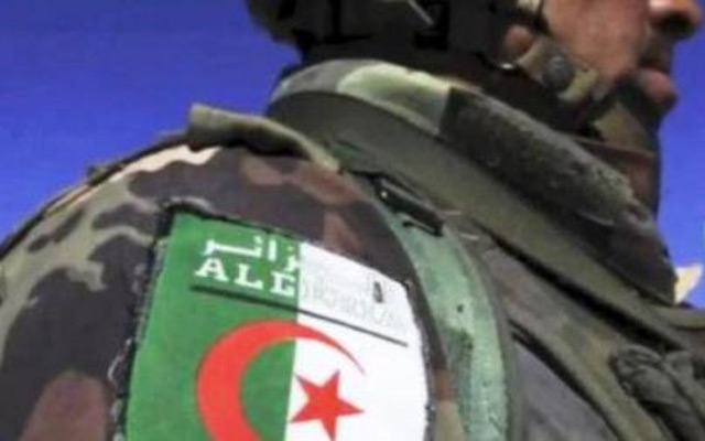 الجيش الجزائري يمشط الحدود التونسية بحثاً عن مجموعه ارهابية