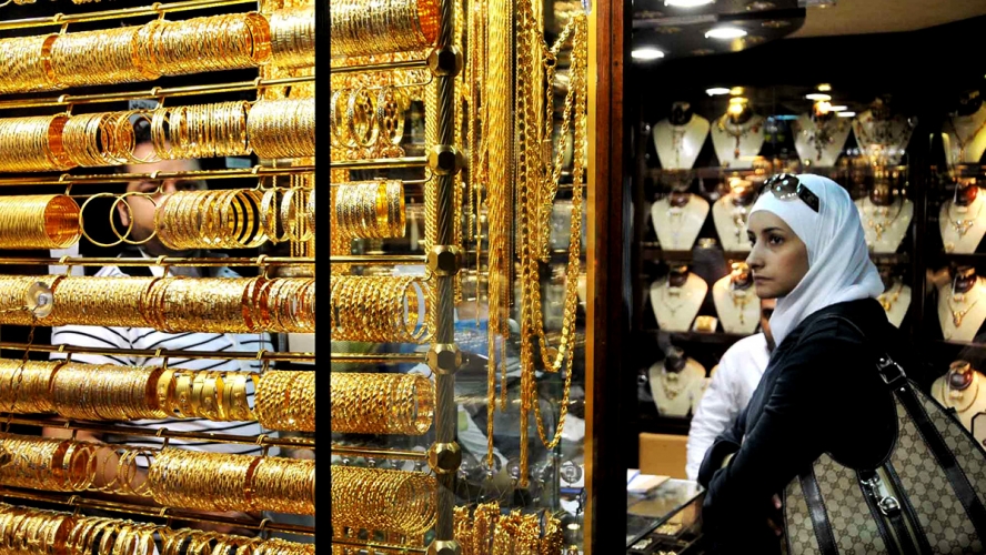 الذهب يتراجع محلياً بمقدار 200 ليرة