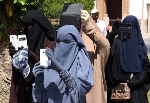 جامعة إسلامية إندونيسية تمنع الطالبات من ارتداء النقاب