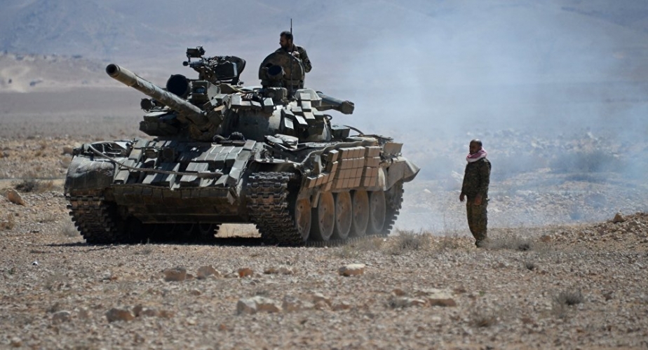 الجيش السوري يستهدف داعش في محيط التنف و تعزيزات الى القريتين