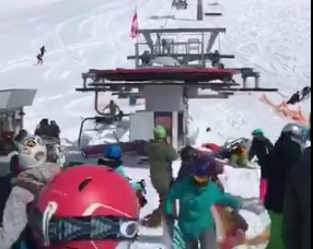  شاهد.. حادث مرعب في منتجع للتزلج في جورجيا