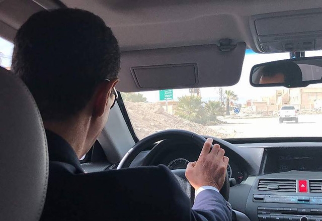 بالفيديو : الرئيس الأسد في الطريق إلى الغوطة الشرقية.. الجزء السادس