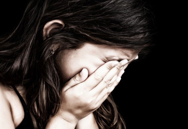  ابن 11 عاما يغتصب طفلة بعمر 9 سنوات في حقل