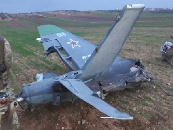تحطم مقاتلة روسية قبالة الساحل السوري ومقتل طياريها