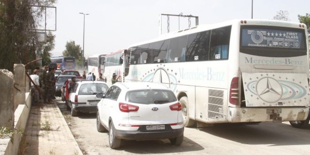 تجهيز الدفعة الأولى من حافلات المسلحين في بلدات يلدا وببيلا وبيت سحم لنقلهم الى جرابلس