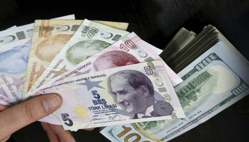 تركيا: تراجع الليرة التركية أمام الدولار بشكل قياسي  