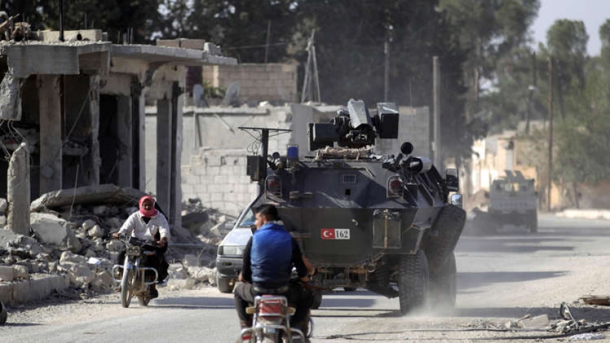 عشرات المدرعات والعربات العسكرية التركية تصل ضواحي حلب