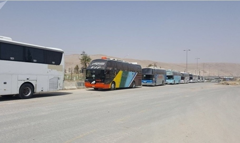 خروج عدة حافلات من ريف حمص الشمالي على متنها 2850 ارهابياً وعائلاتهم باتجاه الشمال السوري