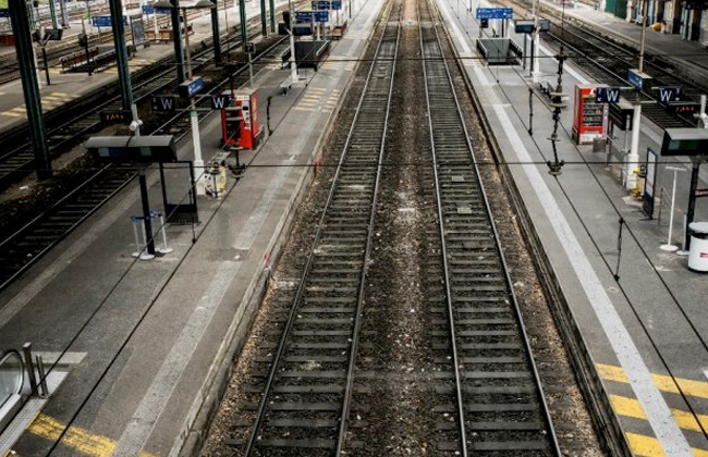 اضراب لموظفي القطاع العام وعمال سكك الحديد في فرنسا