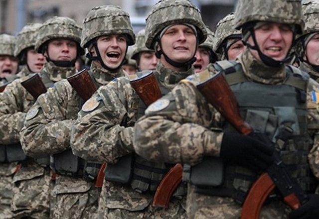 الكونغرس يقترح زيادة المساعدات المالية والعسكرية لأوكرانيا