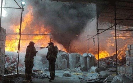 إصابة ستة في إندلاع حريق بمصفاة عبادان الإيرانية 