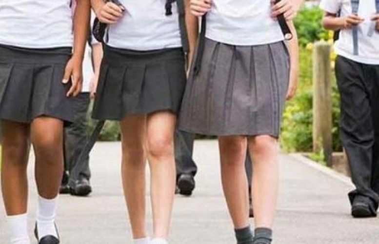 مدارس بريطانية تحظر التنانير مراعاة لمشاعر 