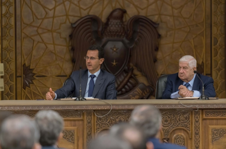 الرئيس الاسد للدبلوماسيين في وزارة الخارجية: إعادة الإعمار أولى الأولويات في سورية مع الاستمرار بمكافحة الإرهاب