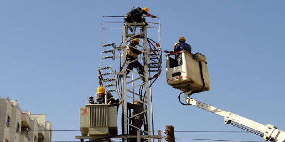 نحو 3 مليارات ليرة أضرار الكهرباء في ريف درعا.. وإعاد التيار جزئياً لعدد من البلدات
