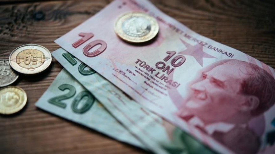 تعافي الليرة التركية قبيل انعقاد مؤتمر لوزير المالية