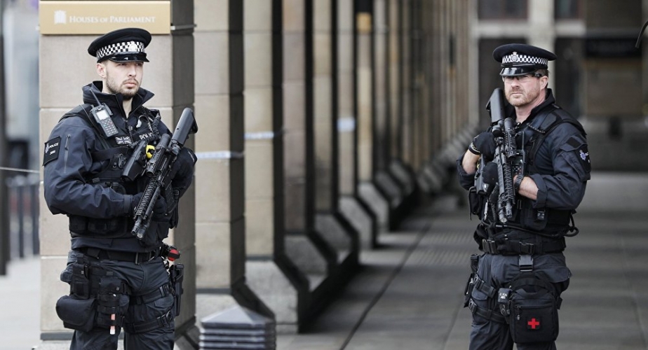 اصابة 3 أشخاص في إطلاق نار بالقرب من محطة مترو غربي لندن.. والشرطة تعلق: 