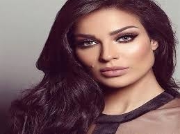 بماذا نصحت نادين نجيم  ملكة جمال لبنان؟