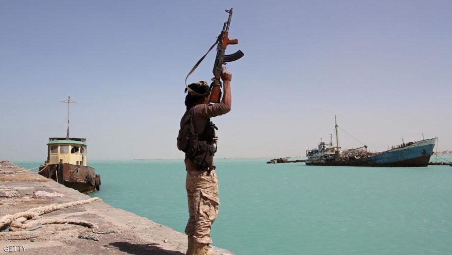 الجيش اليمني يدمر زورق لقوى العدوان و مقتل طاقمه
