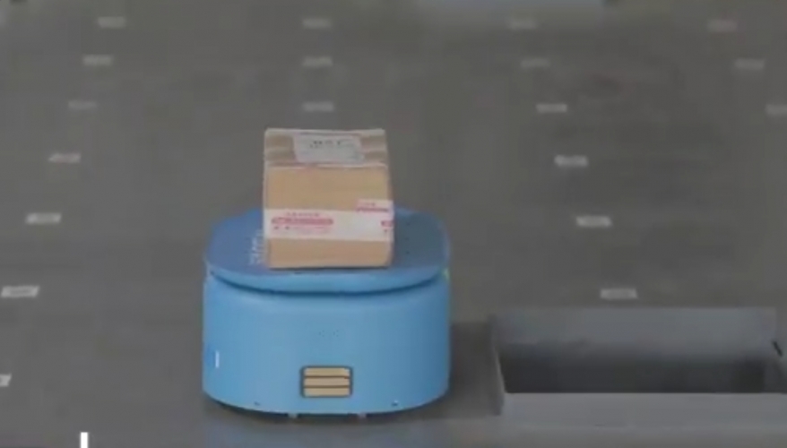 فيديو لا يصدق لروبوتات من معمل صيني آلي يبهر الناشطين