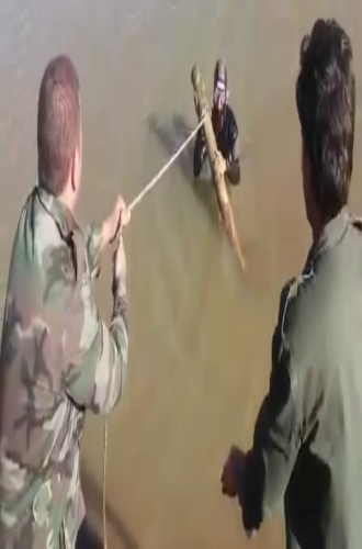 بالفيديو الجيش العربي السوري يكشف عن أسلحة في مخبأ جهنمي