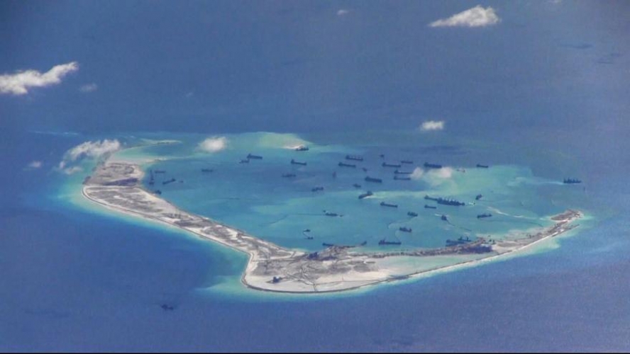 الصين تحث الولايات المتحدة على التوقف عن إحداث أمواج في بحر الصين الجنوبي