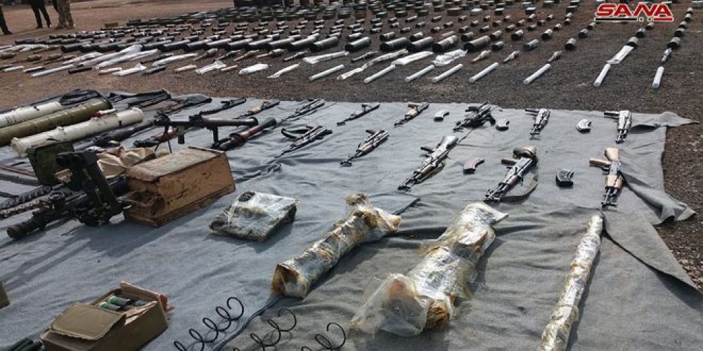 أسلحة وعتاد أمريكي الصنع وأدوية إسرائيلية من مخلفات الإرهابيين بريفي دمشق والقنيطرة