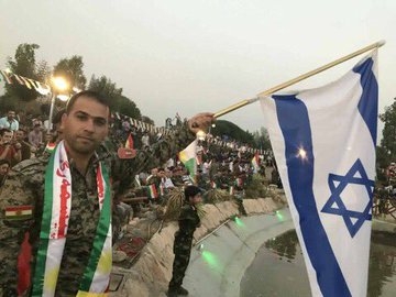 بعد إعلان أمريكا الانسحاب من سوريا.. الأكراد يرفعون علم إسرائيل (بالصور والفيديو) 