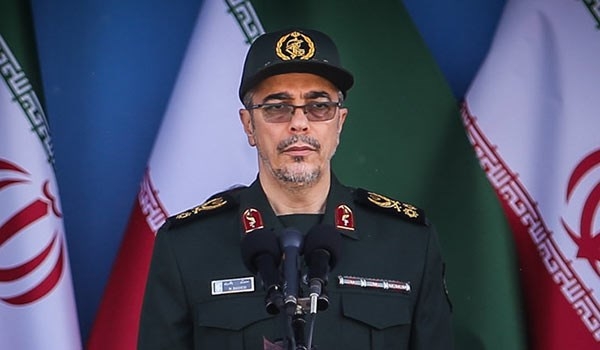 رئيس أركان الجيش الايراني: انسحاب امريكا من سوريا ليس امرا مهما