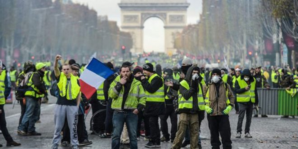 الحكومة الفرنسية تتجاهل مطالب 