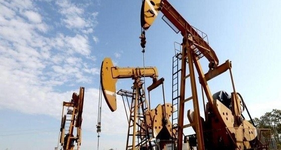 أسعار النفط تستقر بدعم آمال محادثات التجارة وتخفيضات أوبك