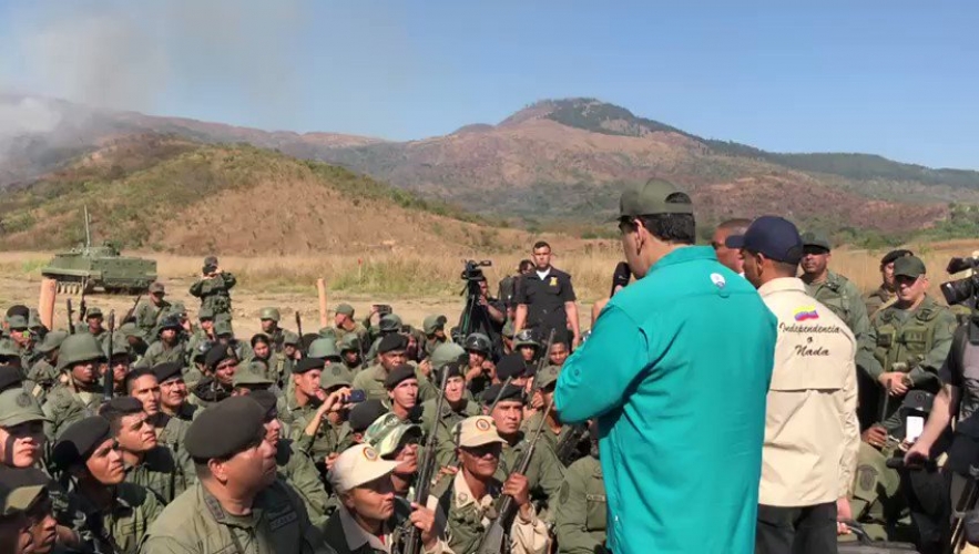 بالفيديو: مادورو يجهز جيش بلاده لحرب محتملة مع امريكا