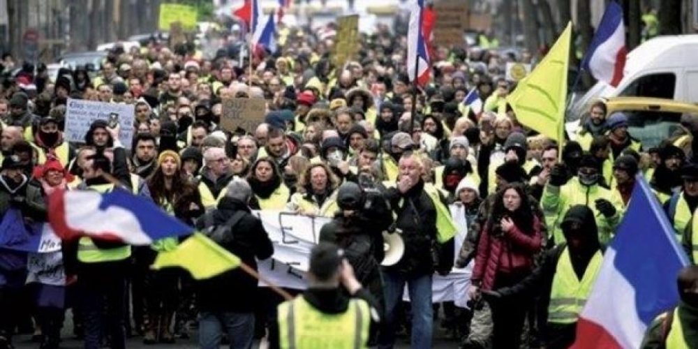 في مسيرة الجرحى الكبرى السترات الصفراء يتظاهرون في فرنسا