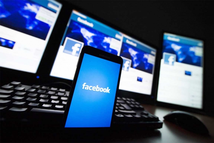 الحكومة الأمريكية تتفاوض مع فيسبوك بشأن غرامة بمليارات الدولارات