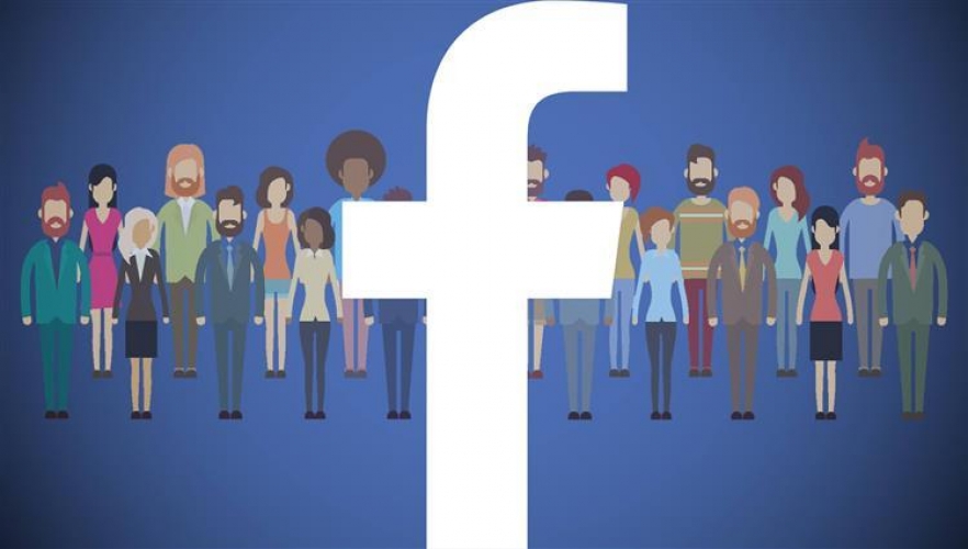 فيسبوك تعتزم وقف استخدام برامج جمع بيانات المستخدمين