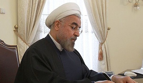 روحاني في رسالة لظريف: طلب الاستقالة مرفوضا ومخالفا للمصالح الإيرانية