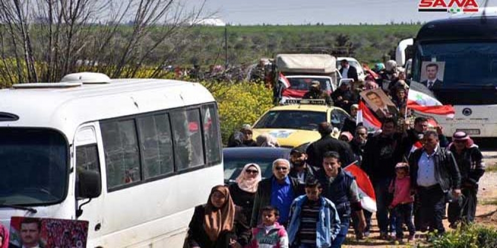  عودة المئات من أهالي البويضة الشرقية إلى قريتهم بريف القصير في حمص