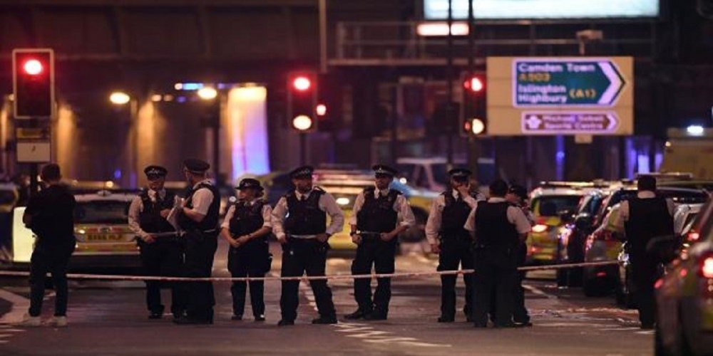 هجوم على أربعة مساجد في بريطانيا والشرطة تبدأ التحقيق!