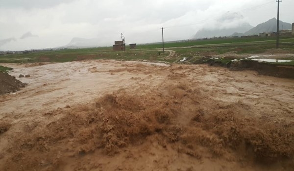 السيول تودي بحياة 11 شخصا في شيراز الايرانية