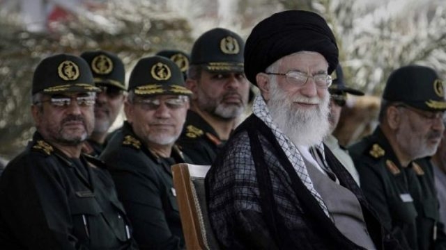  ترامب: أمريكا تصنف الحرس الثوري الإيراني منظمة إرهابية