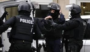 ارتفاع عدد حالات الانتحار بين عناصر الشرطة الفرنسية 
