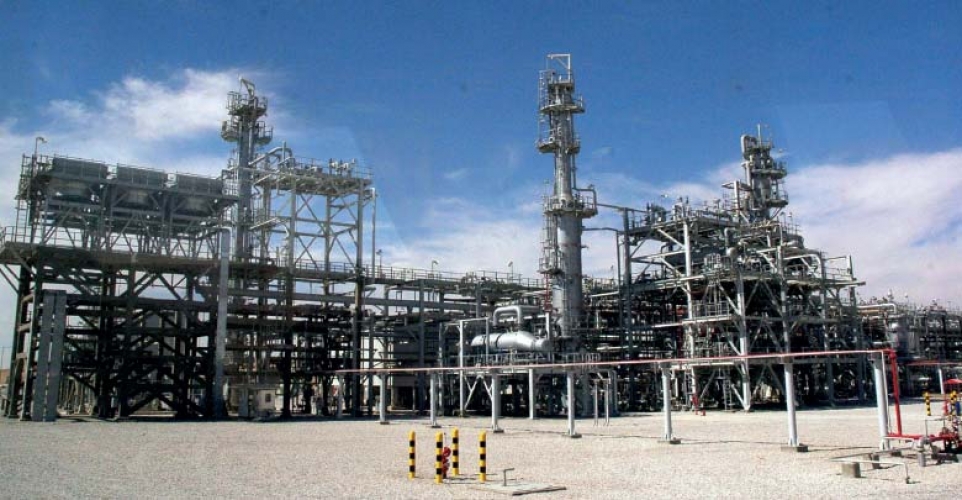 أزمة خانقة بالبنزين والمازوت في حماة.. ومصدر يتوقع ارتفاع إنتاج الغاز 75 %!