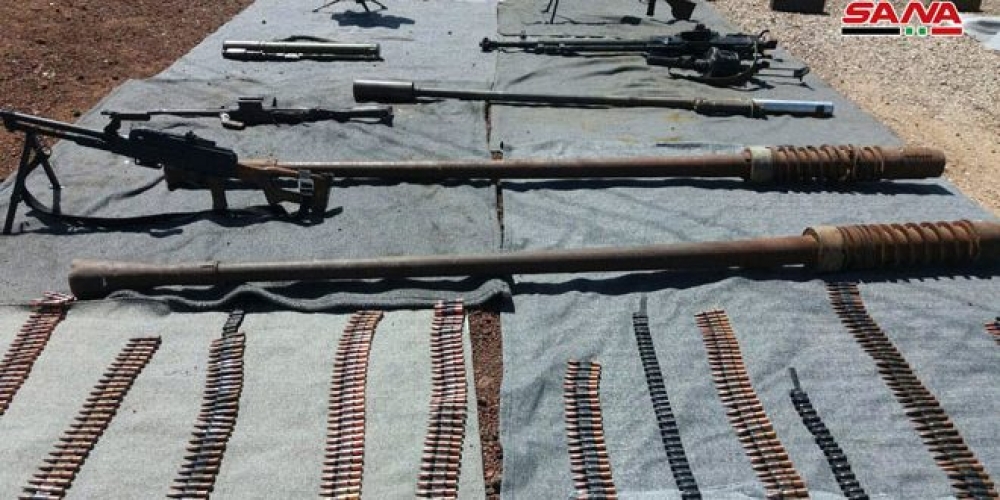 أسلحة وذخيرة بعضها أمريكي وإسرائيلي من مخلفات الإرهابيين في ريف القنيطرة